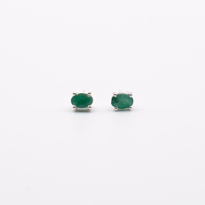 Stříbrné náušnice se smaragdem na puzetku / Elegantní přírodní drahokam.