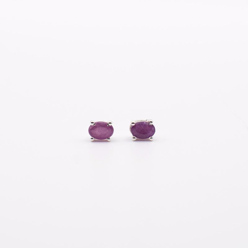 Rubínové náušnice stříbrné - ovál Rubínové náušnice stříbrné - ovál