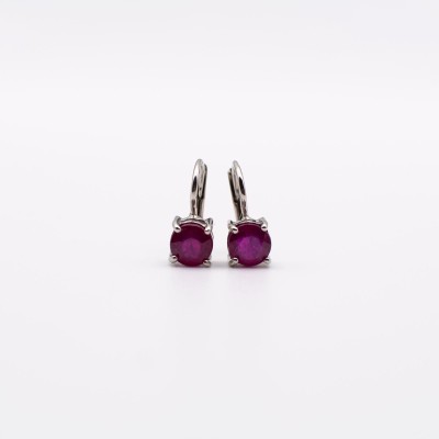 Stříbrné rubínové náušnice na patent/ Jemné a jednoduché  náušnice 925.
