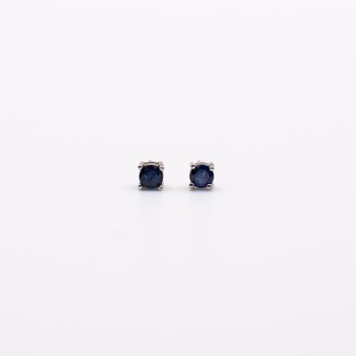 Safírové náušnice 4x4 mm na puzetku / Stříbro 925.