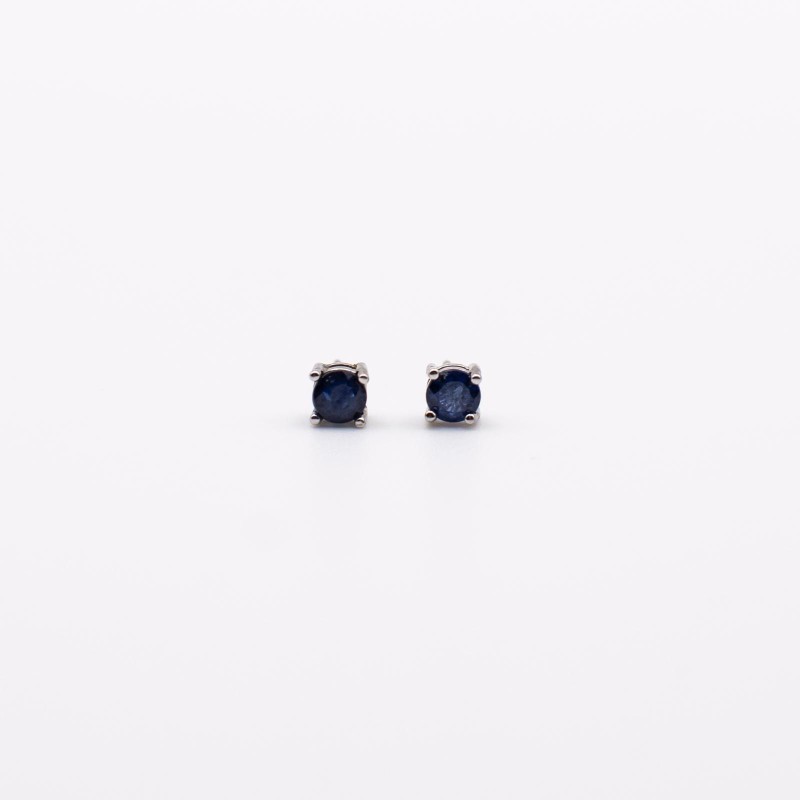 Safírové náušnice stříbrné pecky Safírové náušnice stříbrné pecky