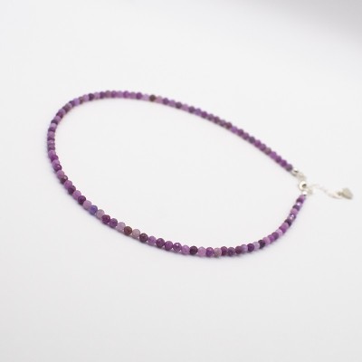 Náhrdelník s broušeným  přírodním rubínem - korálky / Stříbro 925.