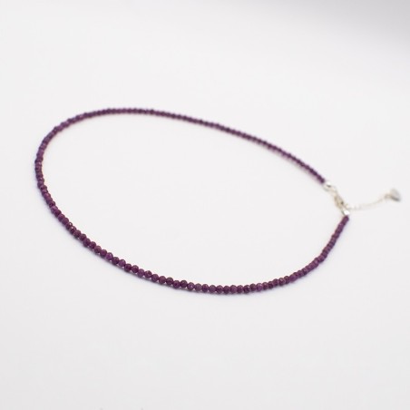 Rubínový náhrdelník stříbrný - broušené korálky