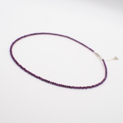 Stříbrný náhrdelník z přírodního broušeného  rubínu - korálky / Stříbro 925.