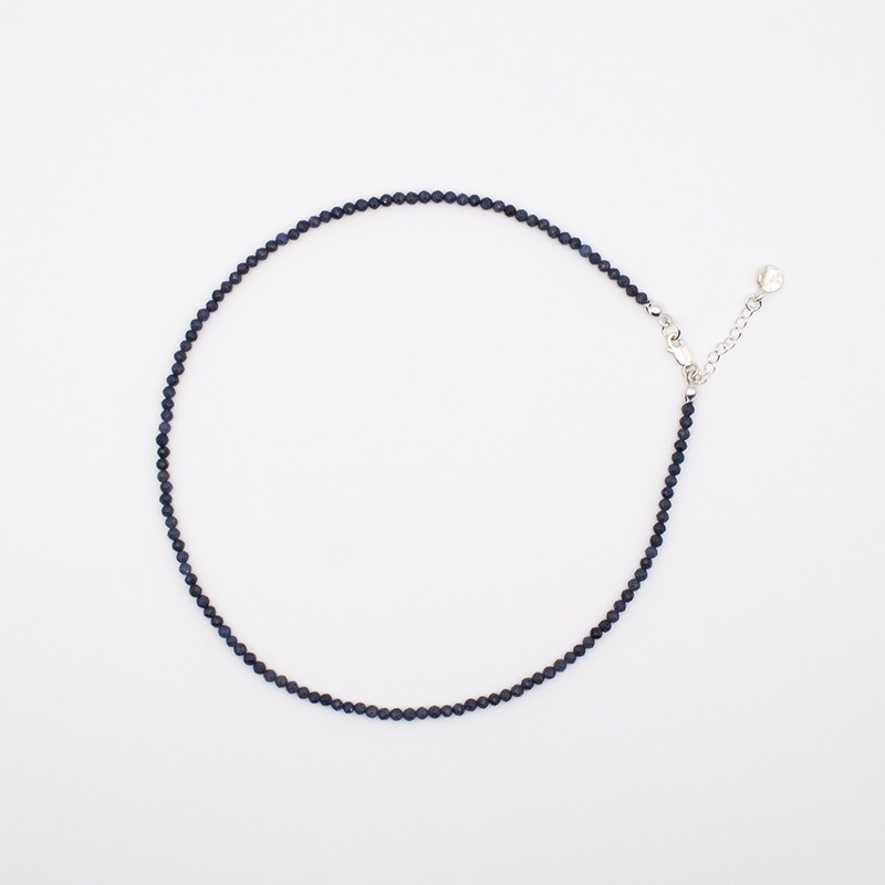 Safírový náhrdelník ve stříbře - broušené korálky