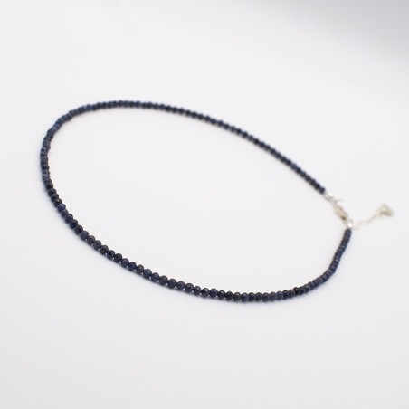 Safírový náhrdelník ve stříbře - broušené korálky