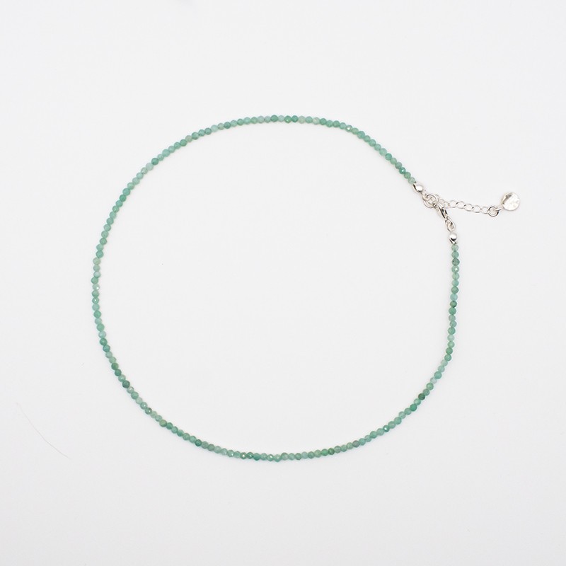 Smaragdový náhrdelník stříbrný broušený Smaragdový náhrdelník stříbrný broušený