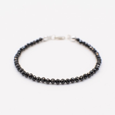 Černý broušený turmalín náramek - ochranný šperk / Stříbro 925.