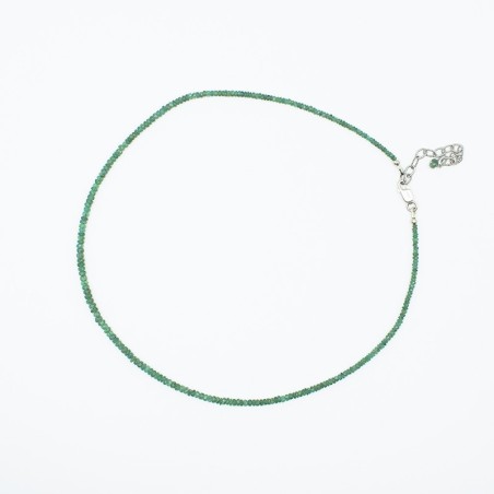 Smaragdový náhrdelník stříbrný broušený