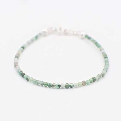 Smaragdový náramek - přírodní kuličky / Stříbro 925  s prodlužovacím řetízkem.