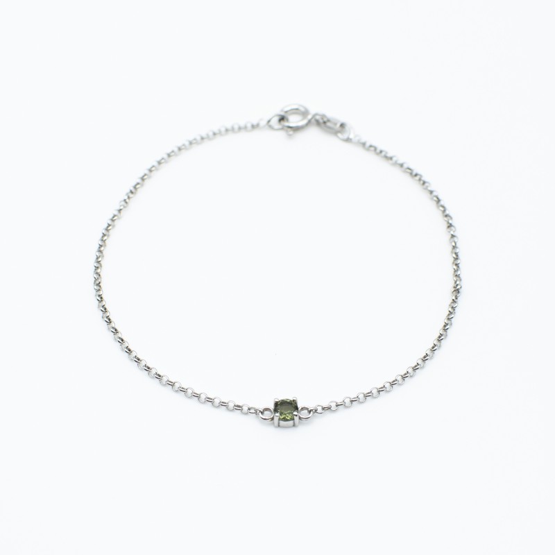 Stříbrný řetízkový náramek s vltavínem 3,5 mm Stříbrný řetízkový náramek s vltavínem 3,5 mm