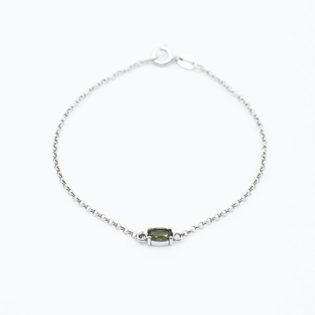 Stříbrný řetízkový náramek s přírodním vltavínem 6x4 mm/ Stříbro 925.