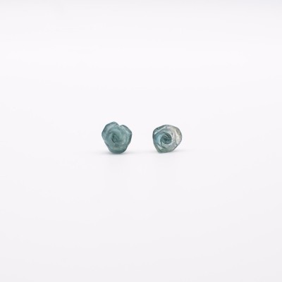 Stříbrné náušnice s turmalínem různé barvy , tvar květina / Jemné a romantické náušnice .