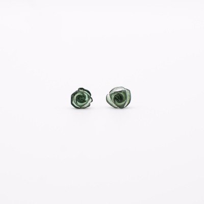 Stříbrné náušnice s turmalínem různé barvy , tvar květina / Jemné a romantické náušnice .