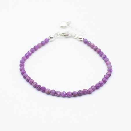 Rubínový náramek - broušené  korálky/ Stříbrné zapínání a prodlužovací řetízek.