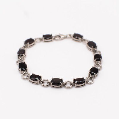 Stříbrný náramek s pravým českým granátem / Český drahokam.